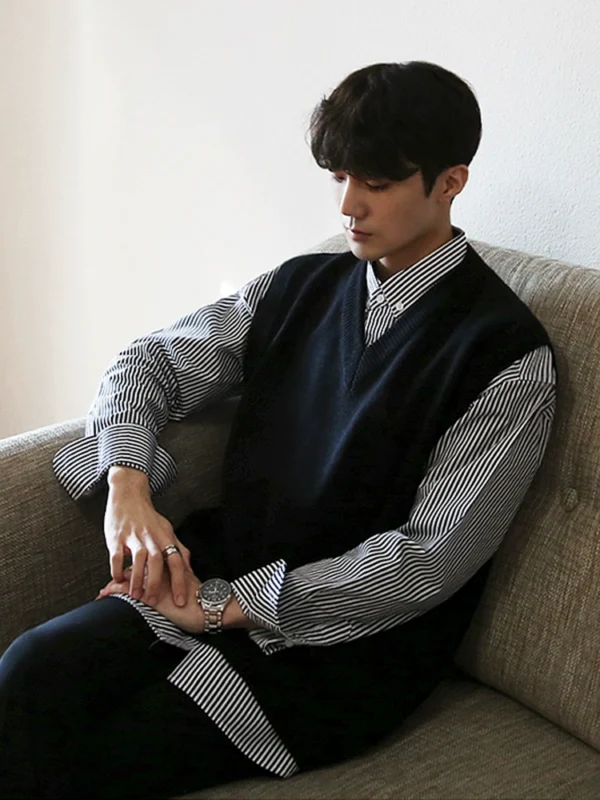 MRCYC Autumn Men's Pullover Sweater Wears New Korean Loose Tank Top Trendy Lazy Knit Top