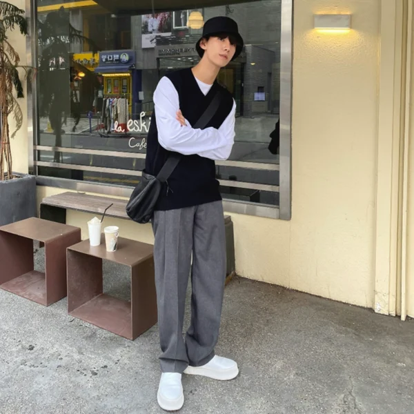 MRCYC autumn and winter new men's Korean sweater vest sleeveless shoulder V-neck knitted vest top jacket trend