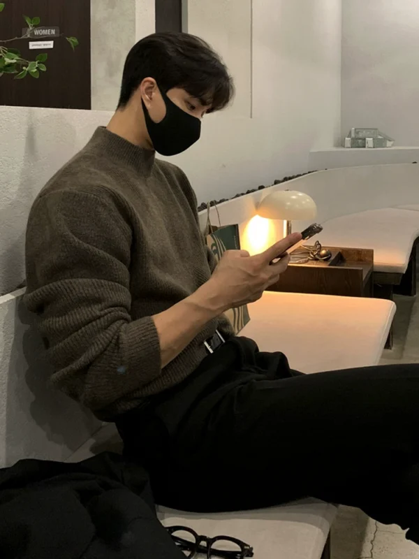 MRCYC Fall/Winter Semi-Turtleneck SweaterMen's Korean Trend Solid Color Knitwear, Mid-Neck Base Layer, Warm Underwear