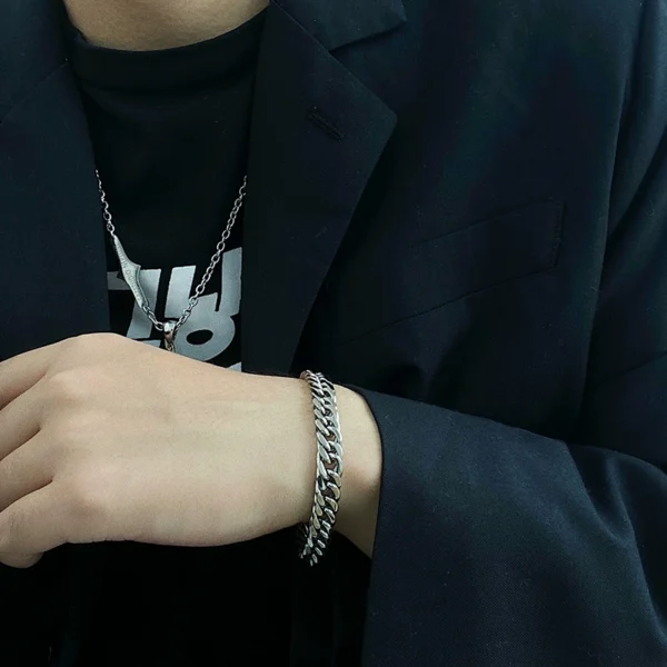 MRCYC Internet celebrity ins sense of luxury, simple and cold, couple jewelry, solid color chain, titanium steel wide bracelet, men and women