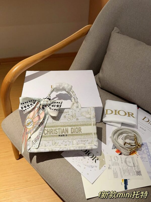 Presbyopia mini tote phone bag 3D heavy commuting three-dimensional embroidery large capacity handheld shoulder bag