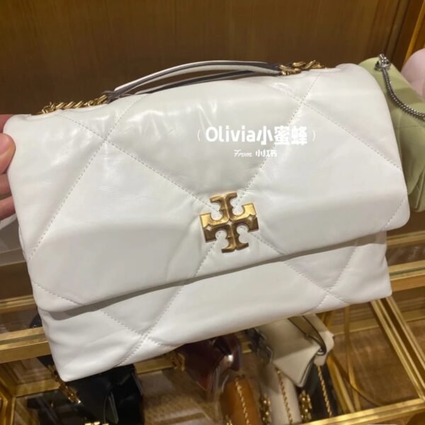 Advantages of large rhombic oil wax cowhide shoulder bag [love]: